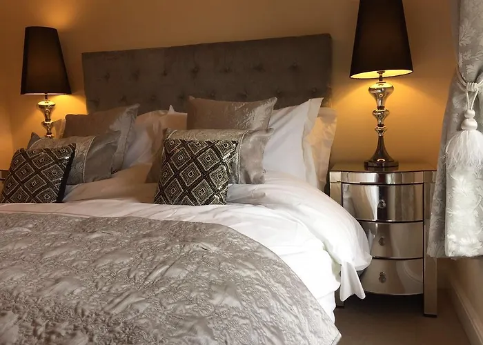 Millwalk Apartment